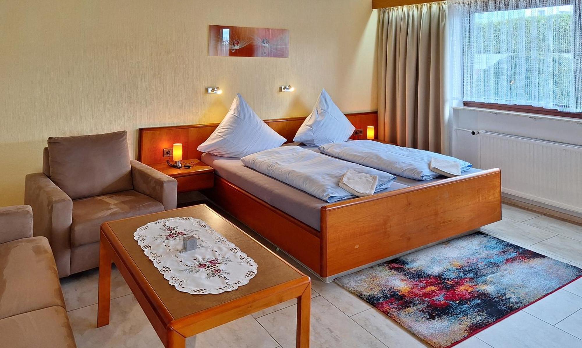 Hotel Garni Sebastian Kirrweiler  Buitenkant foto