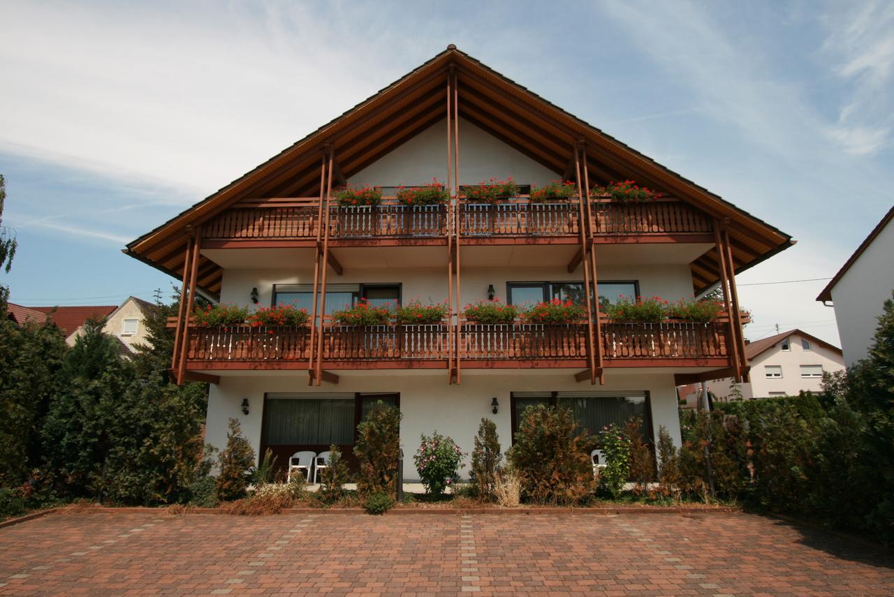 Hotel Garni Sebastian Kirrweiler  Buitenkant foto